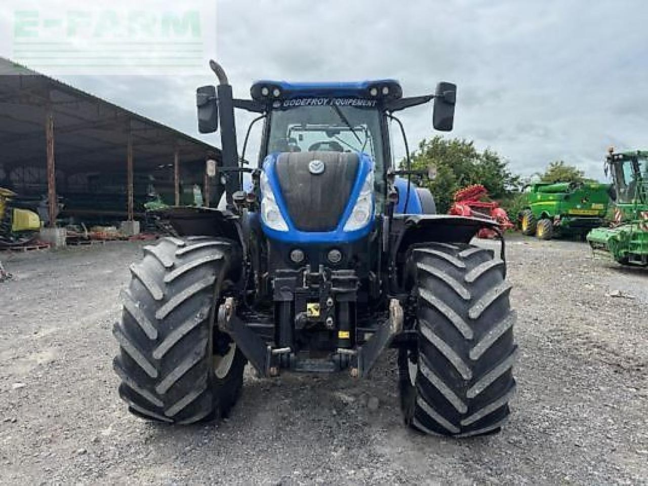 New Holland t7.270 ac - Tractor: foto 2 New Holland t7.270 ac - Tractor: foto 2