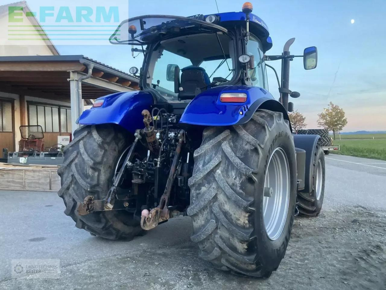 New Holland t7.270 auto command bluepower - Tractor: foto 5 New Holland t7.270 auto command bluepower - Tractor: foto 5