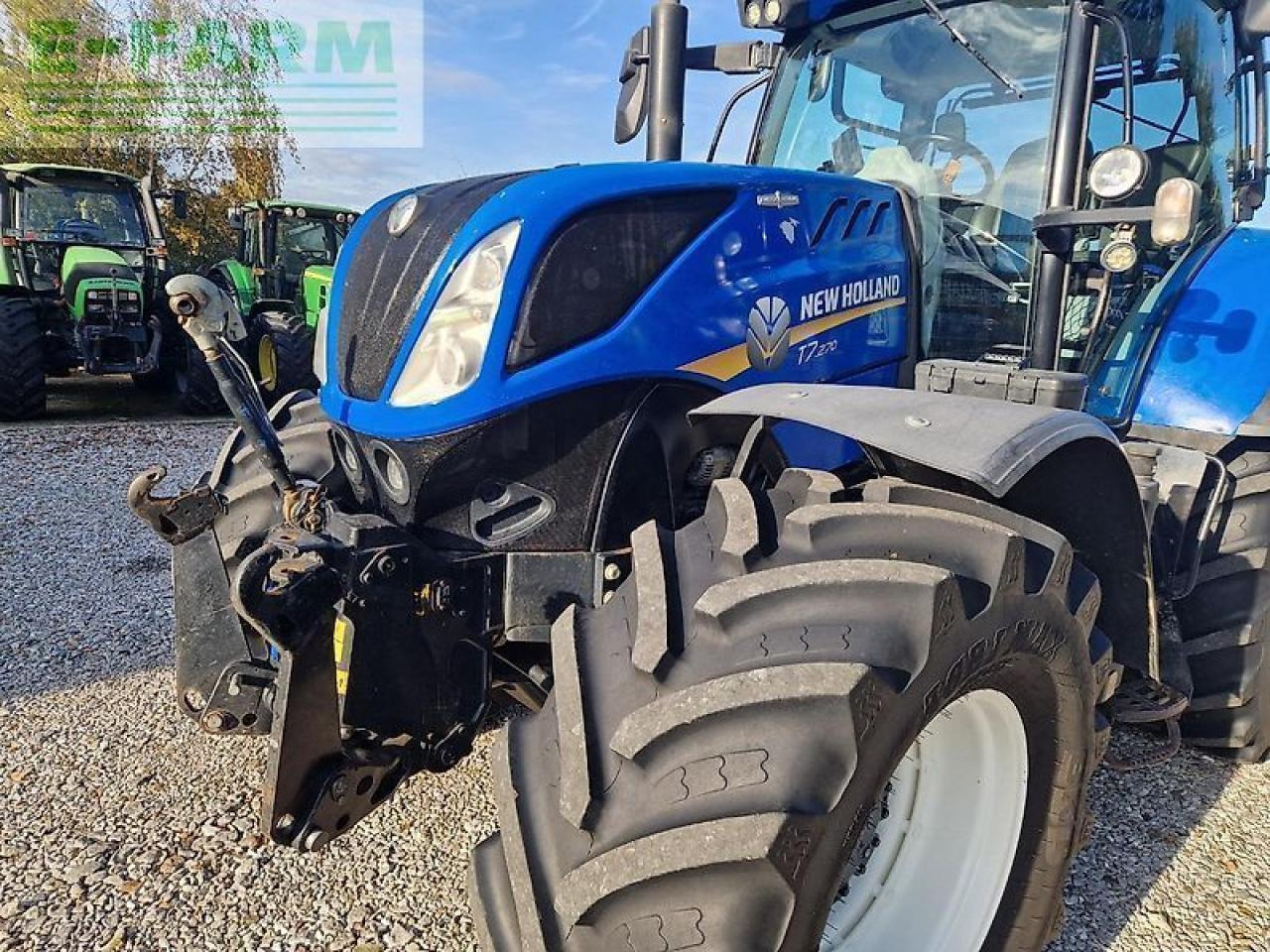 New Holland t7.270 autocommand - Tractor: foto 3 New Holland t7.270 autocommand - Tractor: foto 3