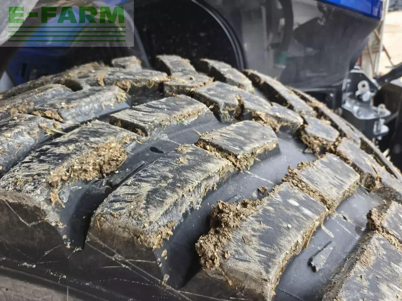 New Holland t7.315 hd HD - Tractor: foto 4 New Holland t7.315 hd HD - Tractor: foto 4