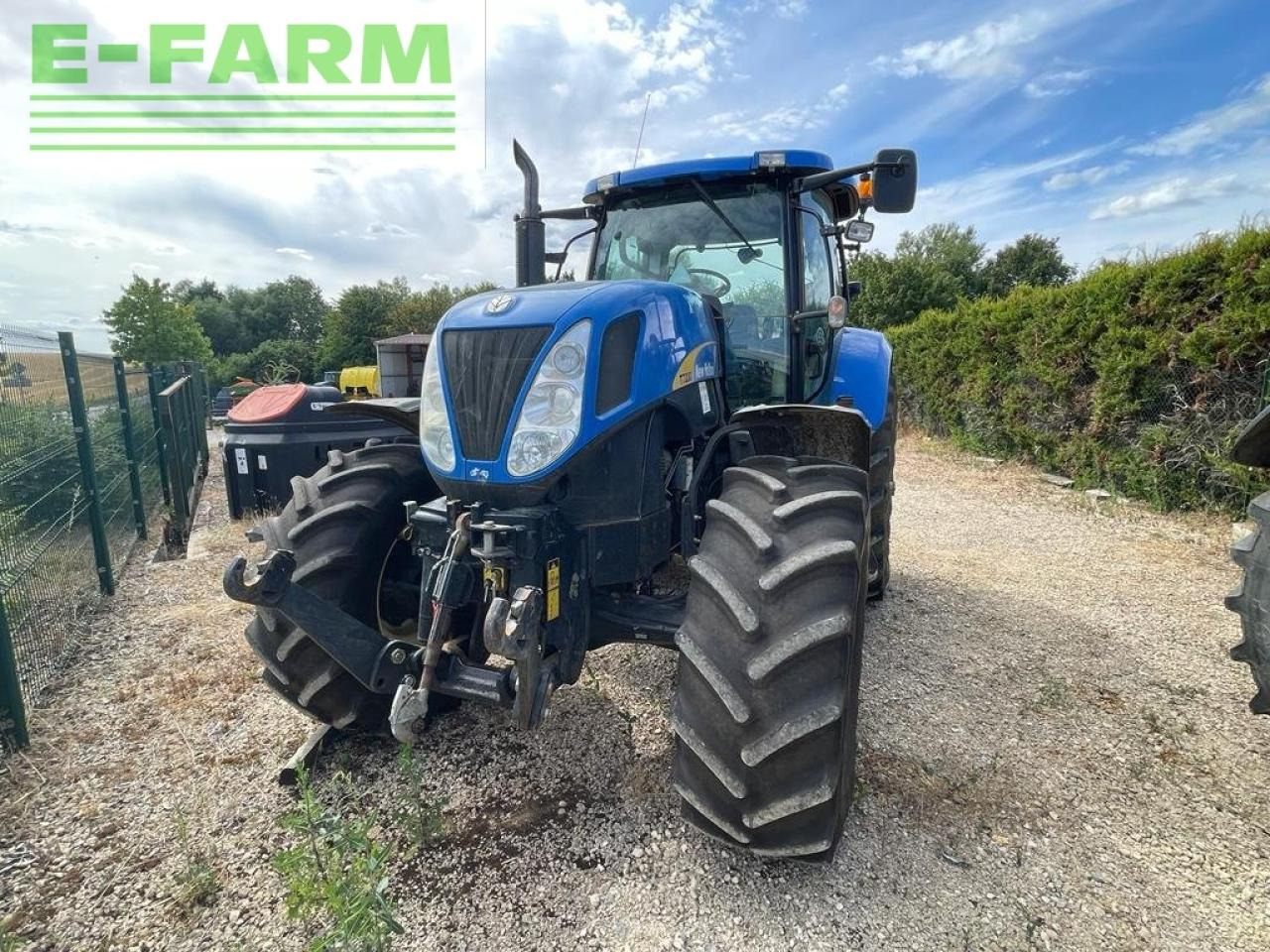 New Holland t7030 - Tractor: foto 2 New Holland t7030 - Tractor: foto 2