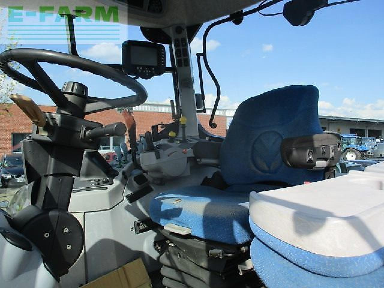 New Holland t7050 pc PC - Tractor: foto 5 New Holland t7050 pc PC - Tractor: foto 5