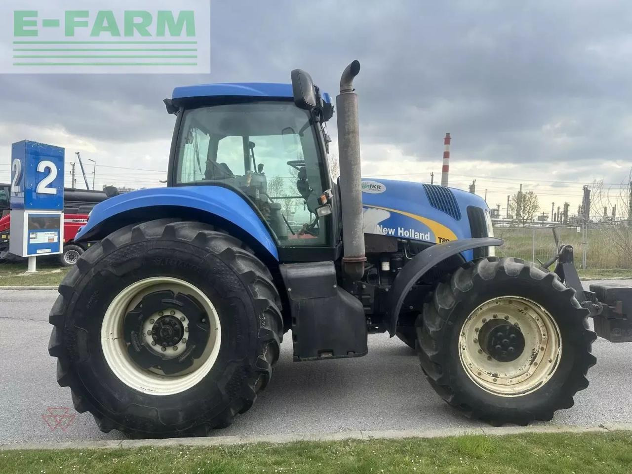 Tractor New Holland t8040: foto 7