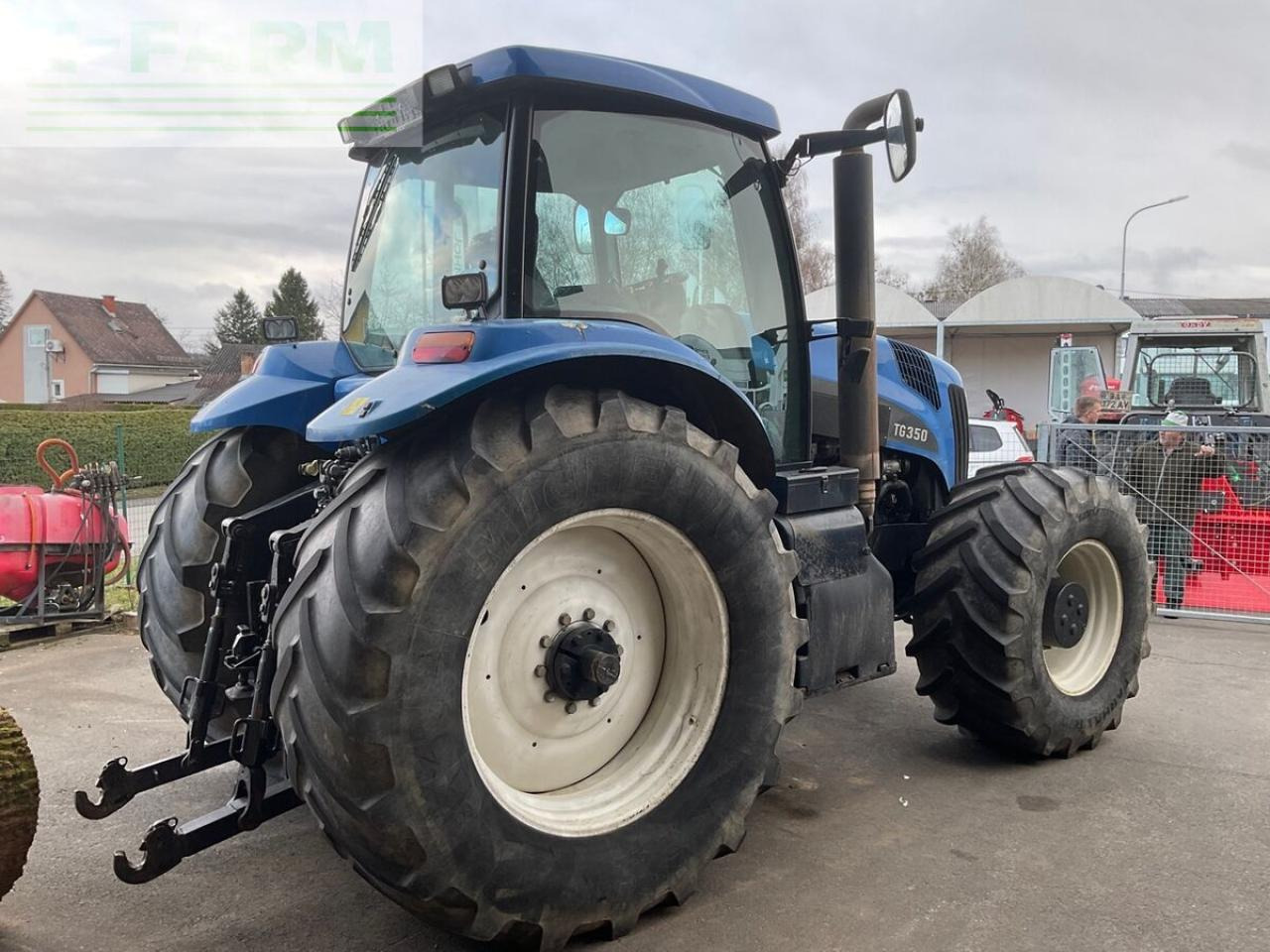 New Holland tg 285 - Tractor: foto 3 New Holland tg 285 - Tractor: foto 3