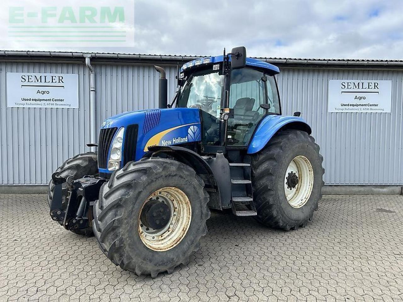 New Holland tg285 - Tractor: foto 1 New Holland tg285 - Tractor: foto 1