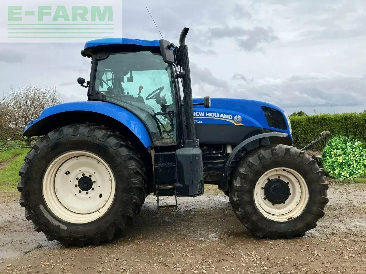 New Holland tracteur t 7.185 - Tractor: foto 2 New Holland tracteur t 7.185 - Tractor: foto 2
