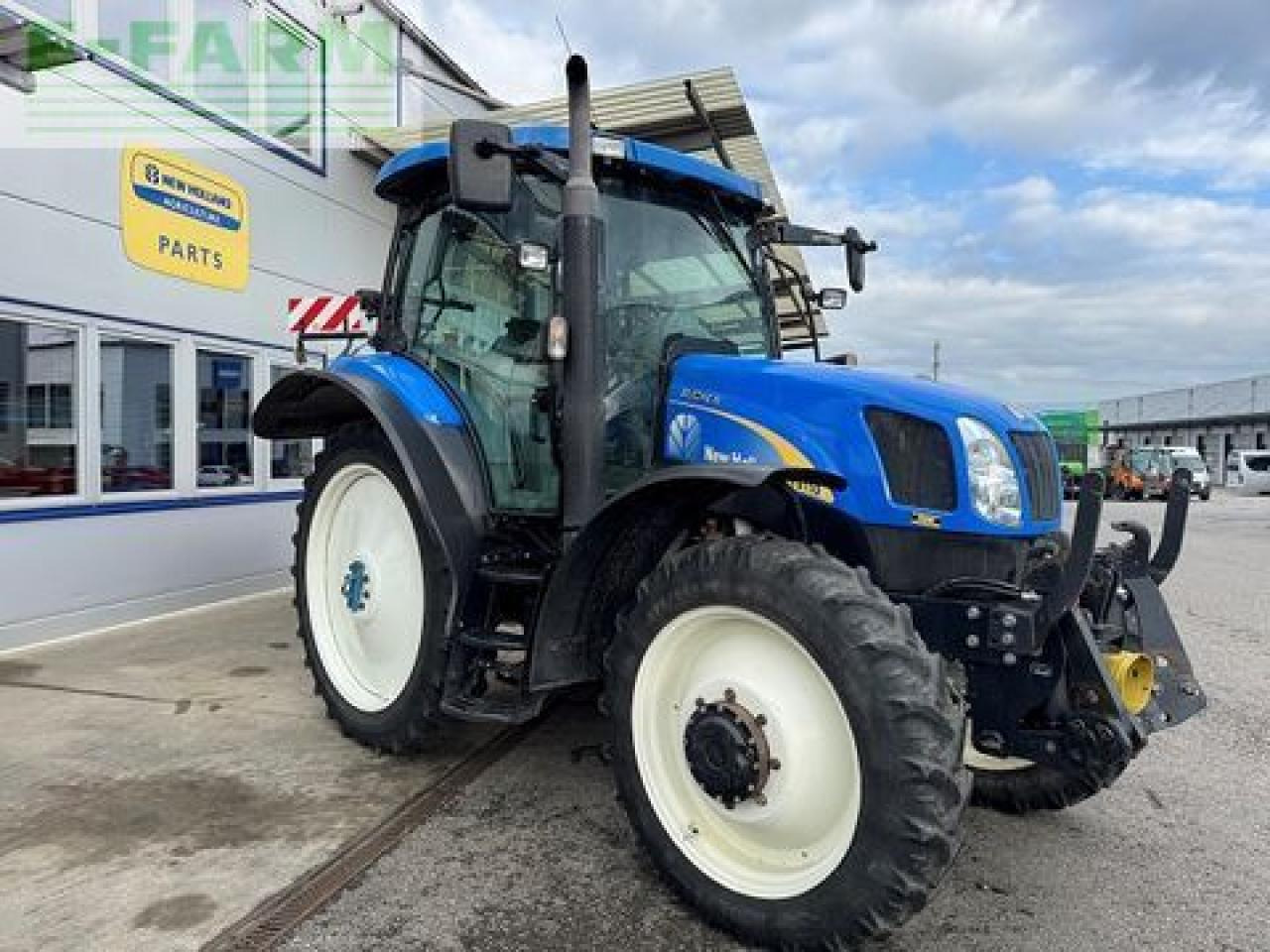 New Holland ts 110 a - Tractor: foto 2 New Holland ts 110 a - Tractor: foto 2
