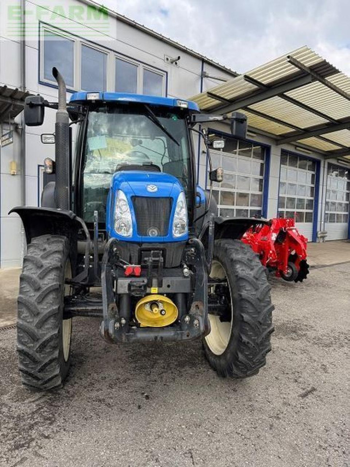 New Holland ts 110 a - Tractor: foto 1 New Holland ts 110 a - Tractor: foto 1