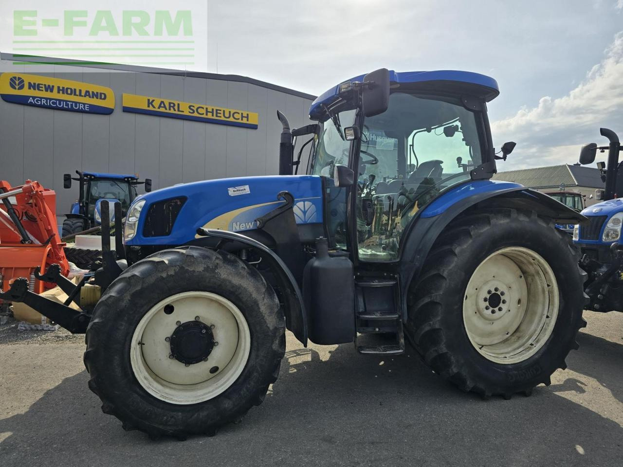 New Holland ts115a - Tractor: foto 1 New Holland ts115a - Tractor: foto 1