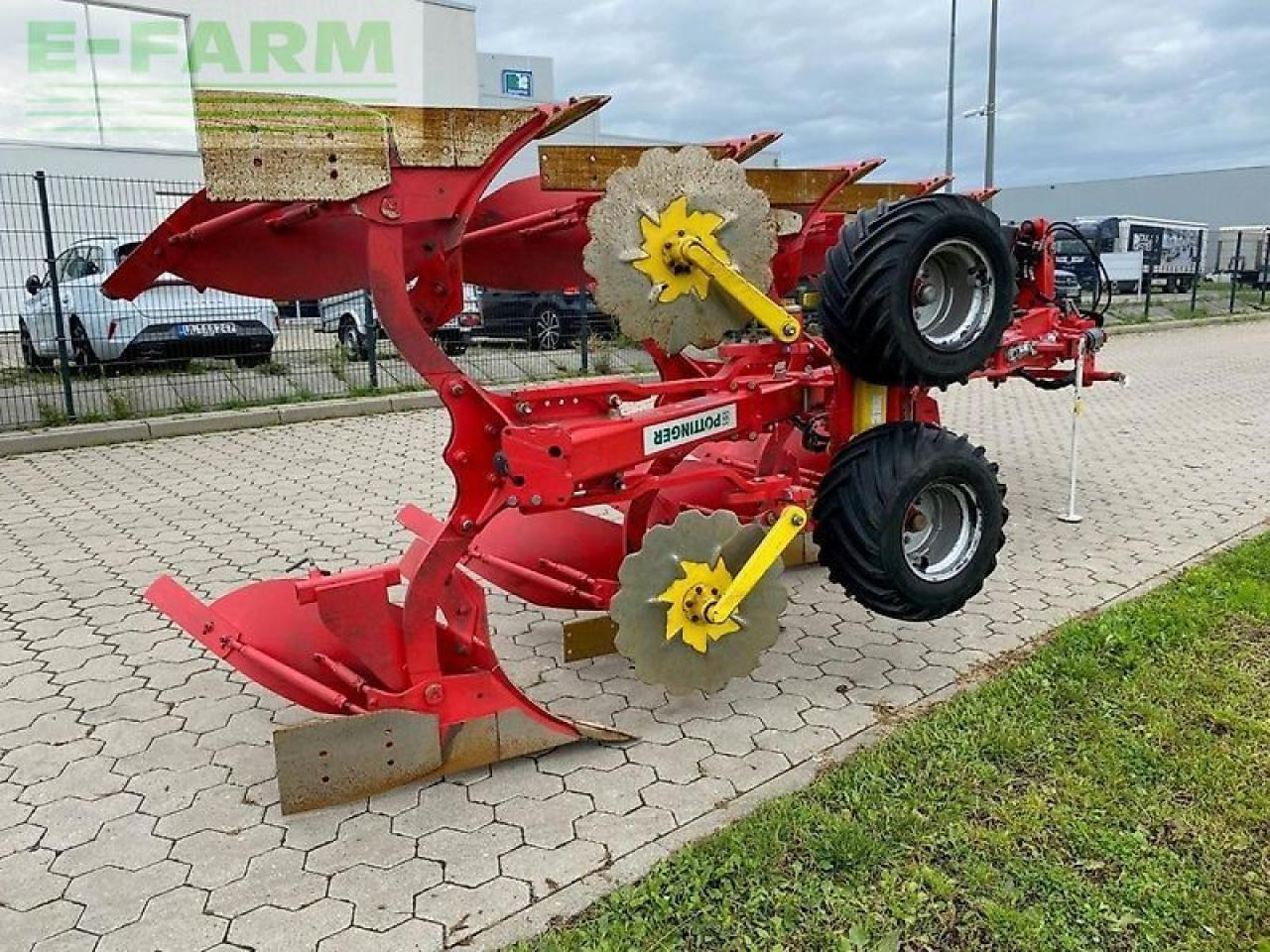 Pöttinger servo 35 s 5-schar - Arado: foto 4 Pöttinger servo 35 s 5-schar - Arado: foto 4