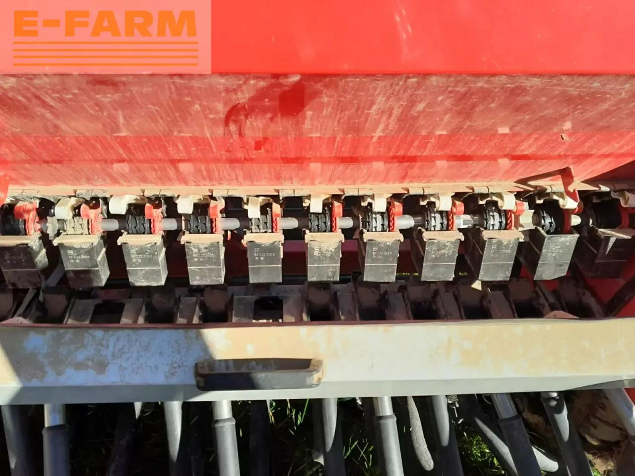 Pöttinger vitasem 302 - Combinado de siembra: foto 5 Pöttinger vitasem 302 - Combinado de siembra: foto 5