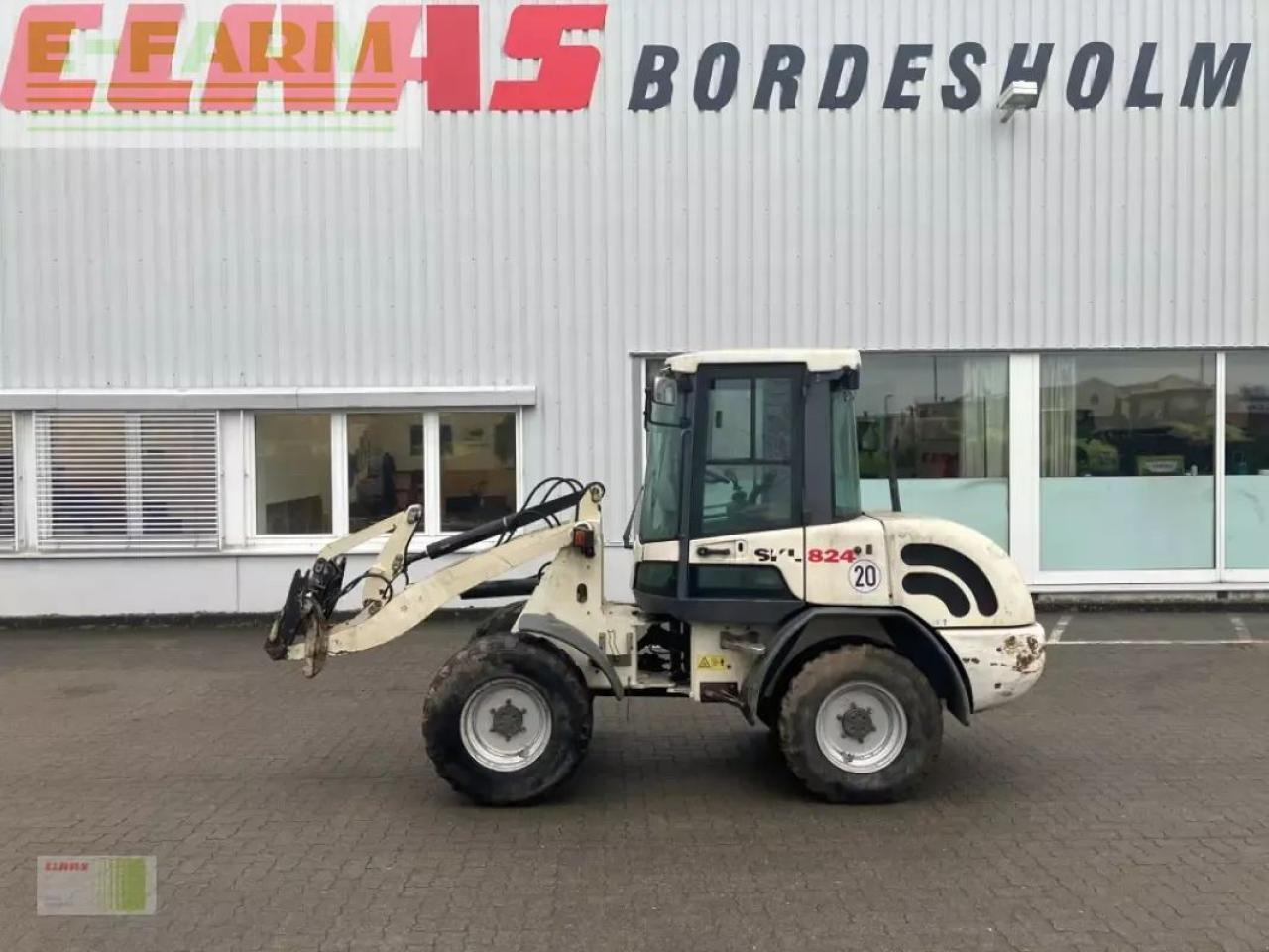 Schaeff skl 824 - Miniexcavadora: foto 4 Schaeff skl 824 - Miniexcavadora: foto 4