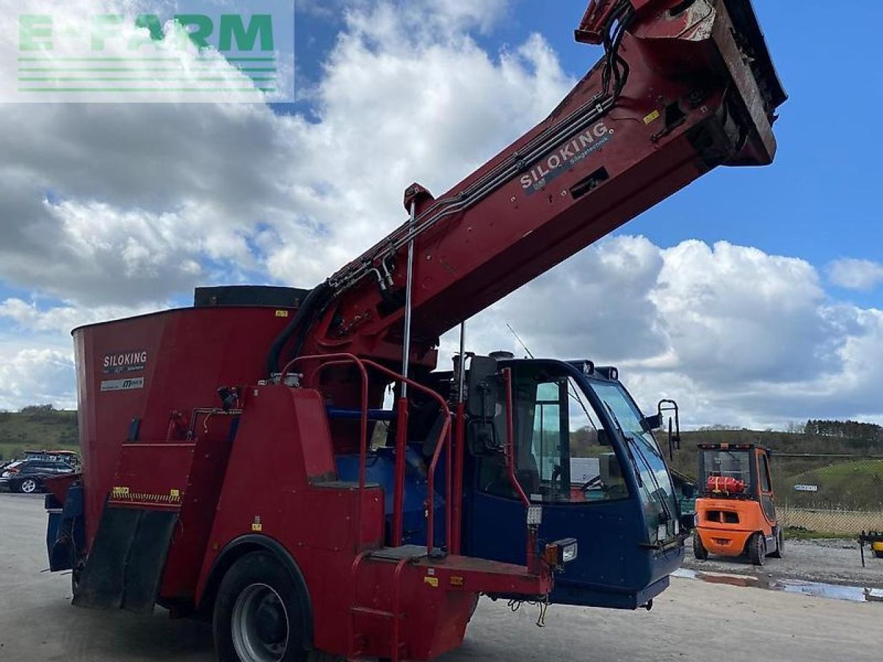Siloking selbstfahrer 16m³ mit neuem motor - Maquinaria ganadera: foto 1 Siloking selbstfahrer 16m³ mit neuem motor - Maquinaria ganadera: foto 1