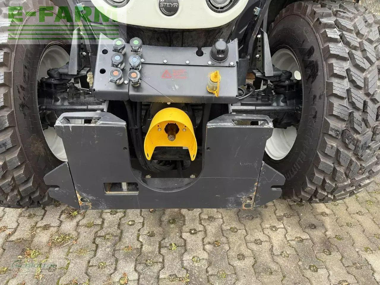 Steyr 4145 profi cvt CVT - Tractor: foto 2 Steyr 4145 profi cvt CVT - Tractor: foto 2