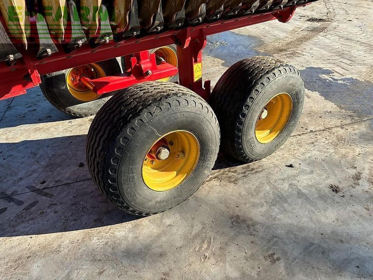 Rastras Väderstad carrier 650: foto 17