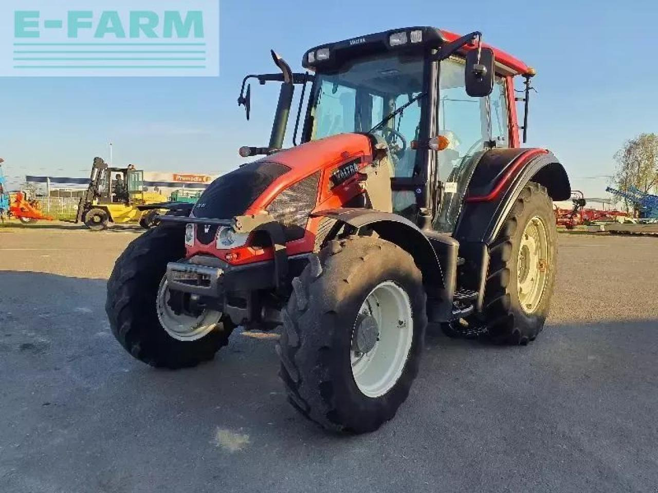 Valtra n103 - Tractor: foto 1 Valtra n103 - Tractor: foto 1