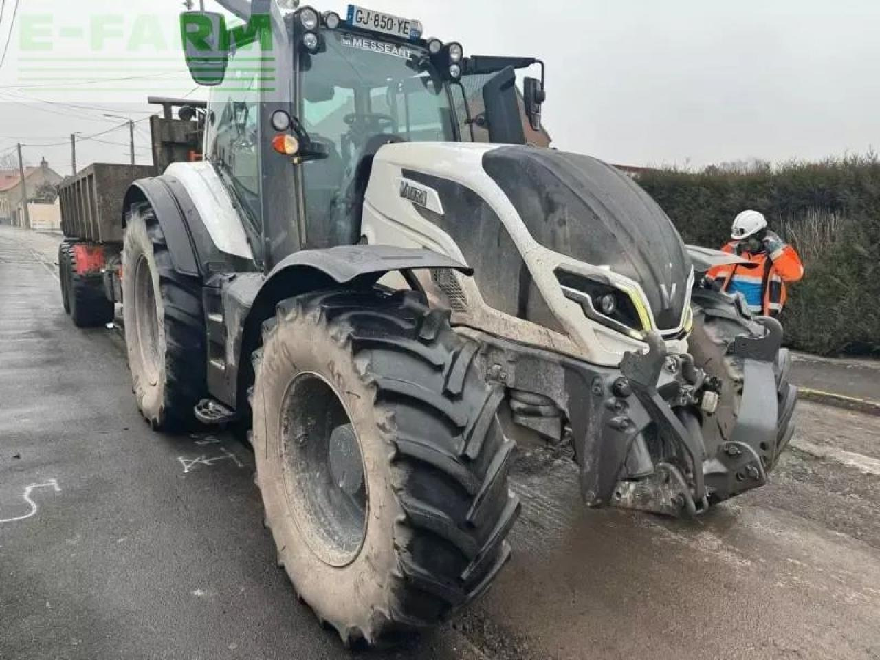 Valtra t175 ea - Tractor: foto 5 Valtra t175 ea - Tractor: foto 5