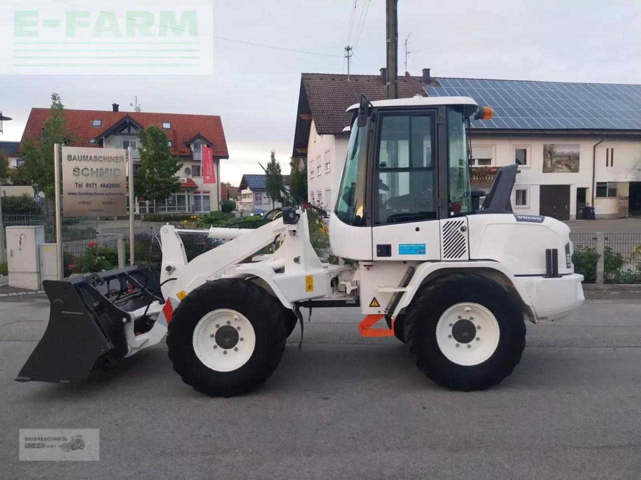 Volvo l 30g - Miniexcavadora: foto 1 Volvo l 30g - Miniexcavadora: foto 1