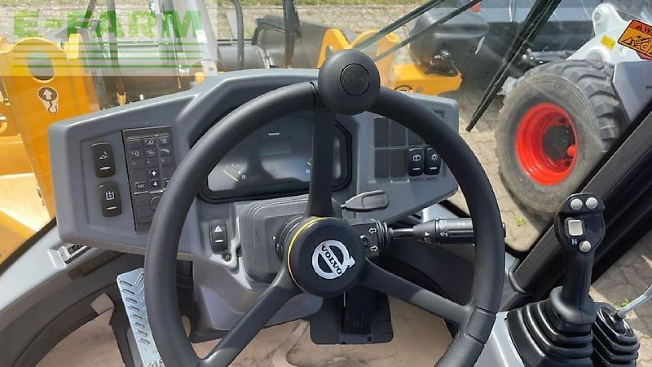 Miniexcavadora Volvo volvo l 30: foto 7 Miniexcavadora Volvo volvo l 30: foto 7