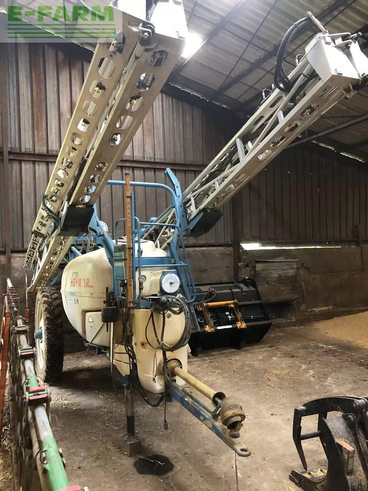 Météor 28 - Pulverizador arrastrado: foto 2 Météor 28 - Pulverizador arrastrado: foto 2