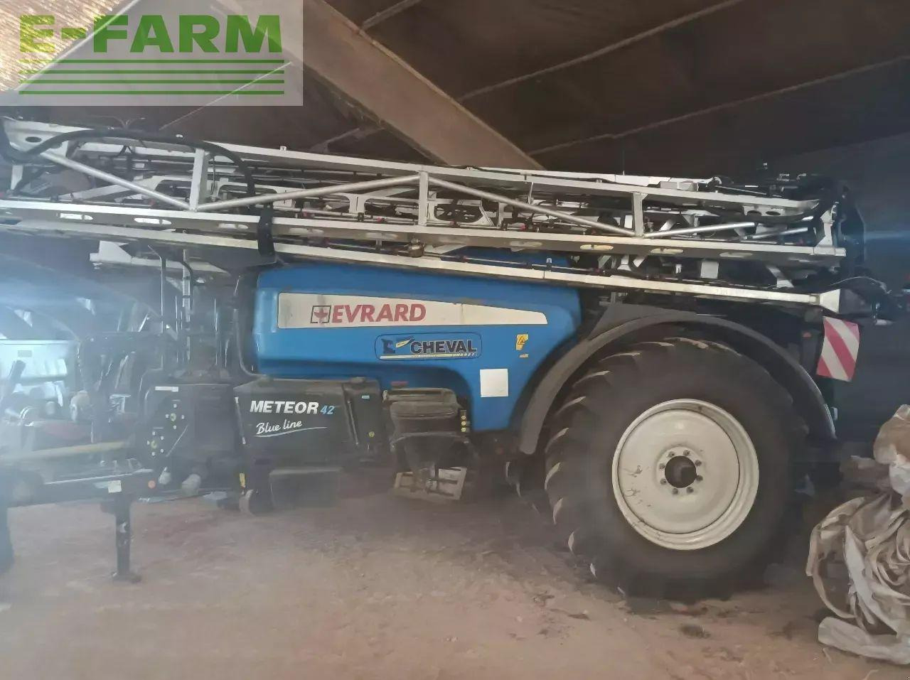 Meteor 4200 blue line - Pulverizador arrastrado: foto 1 Meteor 4200 blue line - Pulverizador arrastrado: foto 1