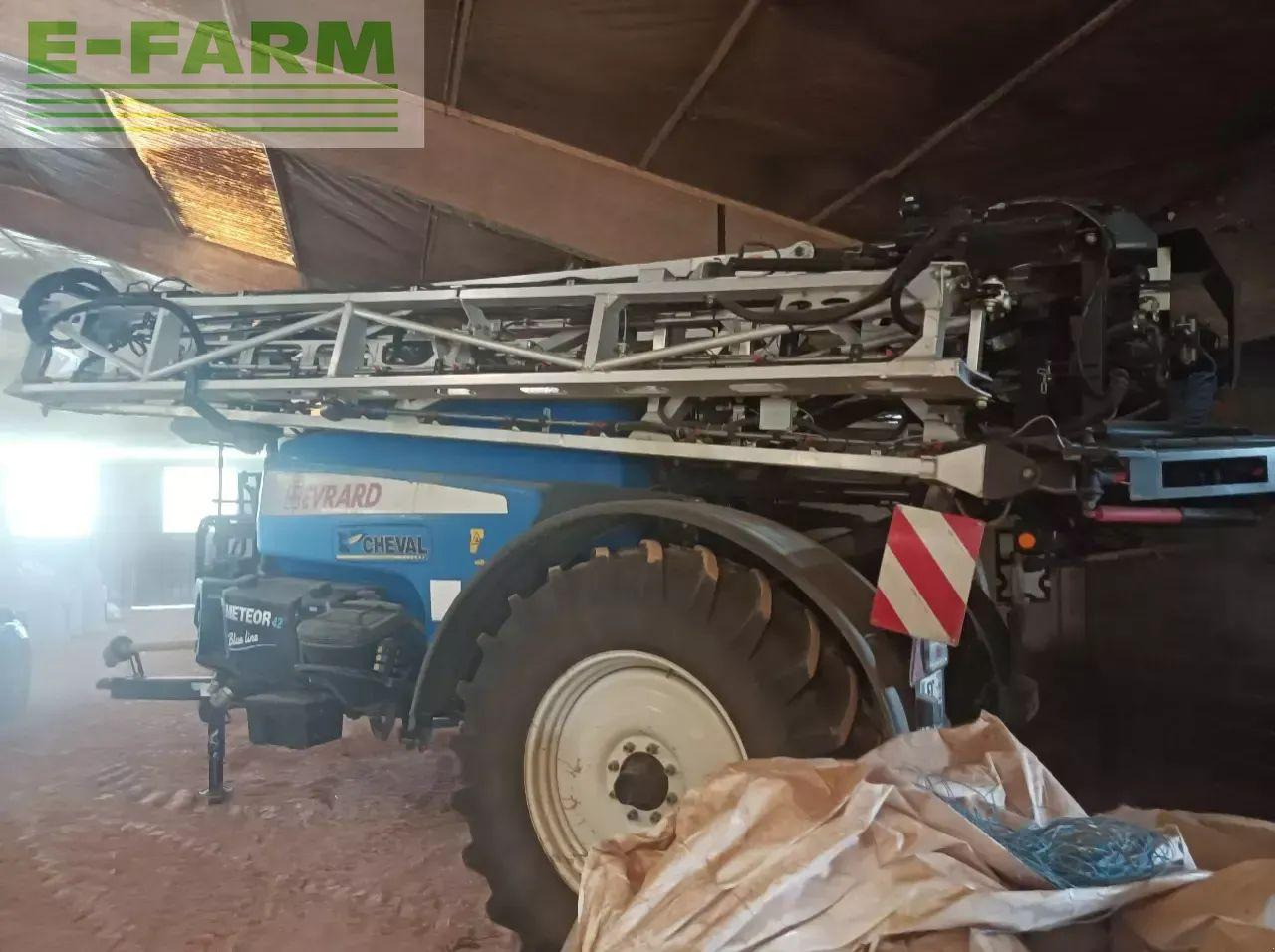 Meteor 4200 blue line - Pulverizador arrastrado: foto 2 Meteor 4200 blue line - Pulverizador arrastrado: foto 2