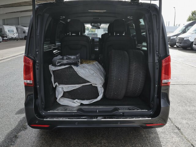 MERCEDES-BENZ EQV 300 Avantgarde,Extralang,6Sitze,2xKlima,LED... - Minibús, Autobús eléctrico: foto 2 MERCEDES-BENZ EQV 300 Avantgarde,Extralang,6Sitze,2xKlima,LED... - Minibús, Autobús eléctrico: foto 2