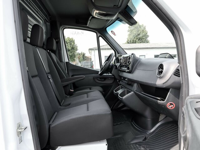 MERCEDES-BENZ Sprinter 317 CDI,L2H2,Automatik,Kamera,LED - Furgón: foto 3 MERCEDES-BENZ Sprinter 317 CDI,L2H2,Automatik,Kamera,LED - Furgón: foto 3