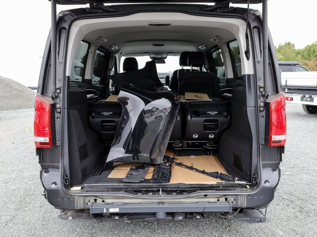 MERCEDES-BENZ V 300 Avantgarde Extralang,2xSchiebetür el.,AHK... - Furgoneta de pasajeros: foto 2 MERCEDES-BENZ V 300 Avantgarde Extralang,2xSchiebetür el.,AHK... - Furgoneta de pasajeros: foto 2