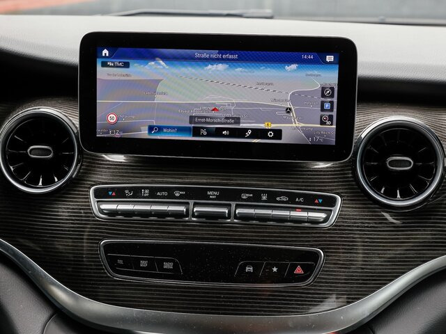 MERCEDES-BENZ V 300 Avantgarde,Extralang,2xSchiebetür el.,AHK... - Furgoneta de pasajeros: foto 5 MERCEDES-BENZ V 300 Avantgarde,Extralang,2xSchiebetür el.,AHK... - Furgoneta de pasajeros: foto 5