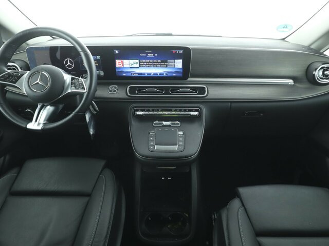 MERCEDES-BENZ V 300 Avantgarde Extralang,8Sitze,2elSchiebetür... - Minibús, Furgoneta de pasajeros: foto 2 MERCEDES-BENZ V 300 Avantgarde Extralang,8Sitze,2elSchiebetür... - Minibús, Furgoneta de pasajeros: foto 2