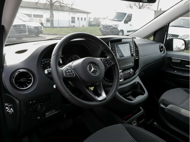 Foto del interior 2: Cámper MERCEDES-BENZ V 300 Marco Polo ActivityEdition,2xTür,20Zoll LM