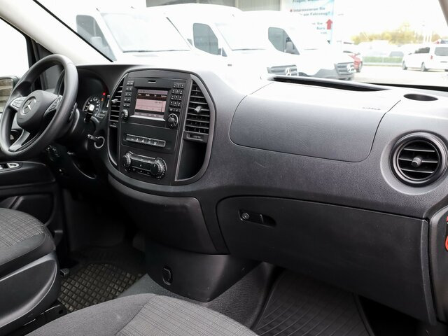 MERCEDES-BENZ Vito 114 TourerPro,Extralang,8Sitzer,Automatik... - Furgoneta de pasajeros: foto 4 MERCEDES-BENZ Vito 114 TourerPro,Extralang,8Sitzer,Automatik... - Furgoneta de pasajeros: foto 4