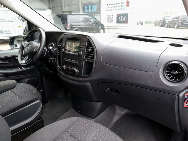 MERCEDES-BENZ Vito 114 TourerPro,Extralang,AMF Rollstuhlrampe... - Furgoneta de pasajeros: foto 3 MERCEDES-BENZ Vito 114 TourerPro,Extralang,AMF Rollstuhlrampe... - Furgoneta de pasajeros: foto 3