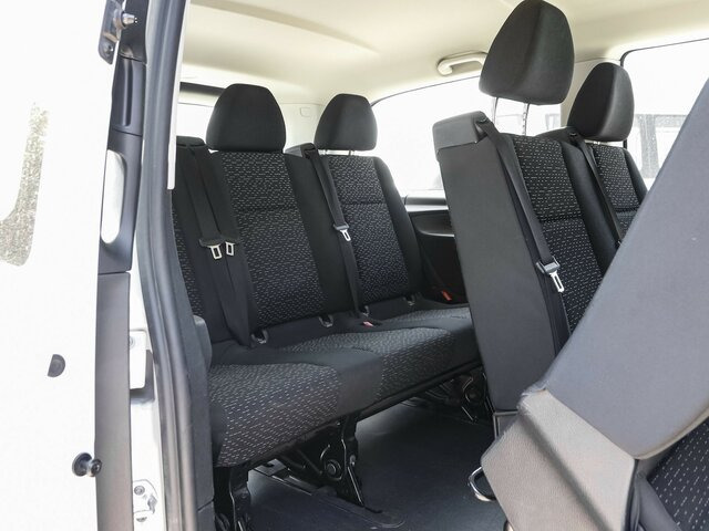 MERCEDES-BENZ Vito 114 TourerPro,lang,Automatik,8Sitze,Kamera - Minibús, Furgoneta de pasajeros: foto 3 MERCEDES-BENZ Vito 114 TourerPro,lang,Automatik,8Sitze,Kamera - Minibús, Furgoneta de pasajeros: foto 3