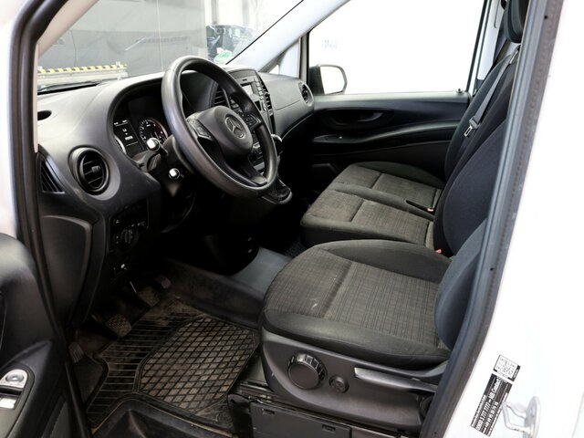 MERCEDES-BENZ Vito114CDI KA lang ,Klima,Sortimo Regalsystem... - Furgoneta pequeña: foto 2 MERCEDES-BENZ Vito114CDI KA lang ,Klima,Sortimo Regalsystem... - Furgoneta pequeña: foto 2