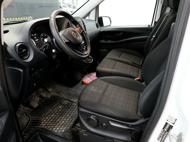 MERCEDES-BENZ Vito114CDI KA lang ,Klima,Sortimo Regalsystem... - Furgoneta pequeña: foto 2 MERCEDES-BENZ Vito114CDI KA lang ,Klima,Sortimo Regalsystem... - Furgoneta pequeña: foto 2