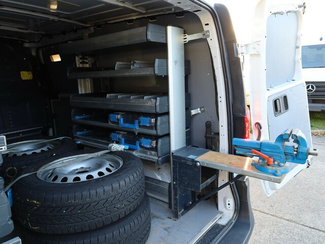 MERCEDES-BENZ Vito114CDI KA lang ,Klima,SortimoRegalsystem... - Furgoneta pequeña: foto 2 MERCEDES-BENZ Vito114CDI KA lang ,Klima,SortimoRegalsystem... - Furgoneta pequeña: foto 2