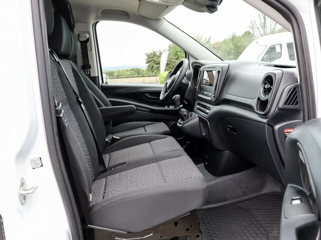 MERCEDES-BENZ Vito116CDI KA lang,Kamera,Klima,Tempomat - Furgoneta pequeña: foto 3 MERCEDES-BENZ Vito116CDI KA lang,Kamera,Klima,Tempomat - Furgoneta pequeña: foto 3