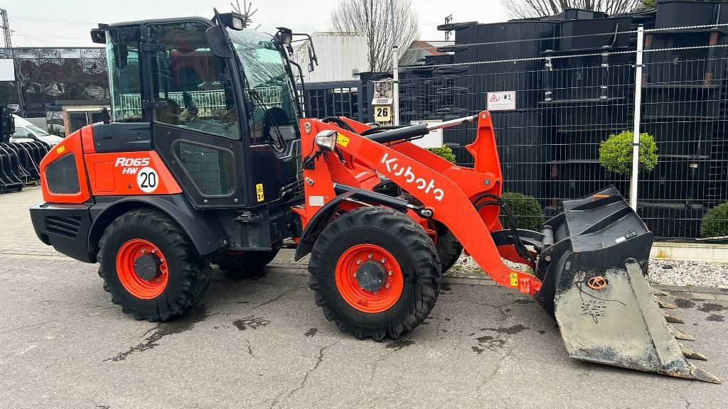 Kubota R 065, Radlader, hydr. Schnellwechsler, Schaufel - Cargadora de ruedas: foto 1 Kubota R 065, Radlader, hydr. Schnellwechsler, Schaufel - Cargadora de ruedas: foto 1
