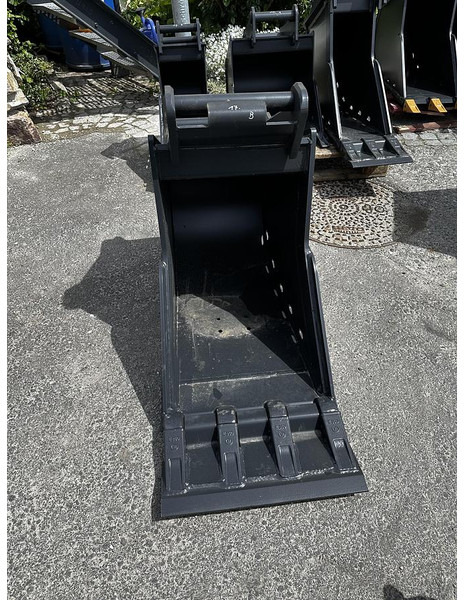 Big Tieflöffel 50cm mit OQ45 Aufnahme - Cazo: foto 1 Big Tieflöffel 50cm mit OQ45 Aufnahme - Cazo: foto 1