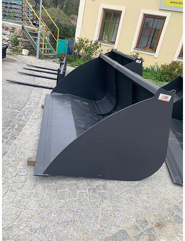 Big Volumenschaufel 250 cm mit Euro Aufnahme - Minibús, Furgoneta de pasajeros: foto 3 Big Volumenschaufel 250 cm mit Euro Aufnahme - Minibús, Furgoneta de pasajeros: foto 3