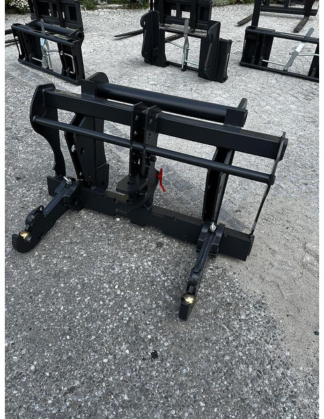 Big Adapter Bobcat Teleskoplader auf Dreipunkt Aufnahme - Implemento: foto 1 Big Adapter Bobcat Teleskoplader auf Dreipunkt Aufnahme - Implemento: foto 1