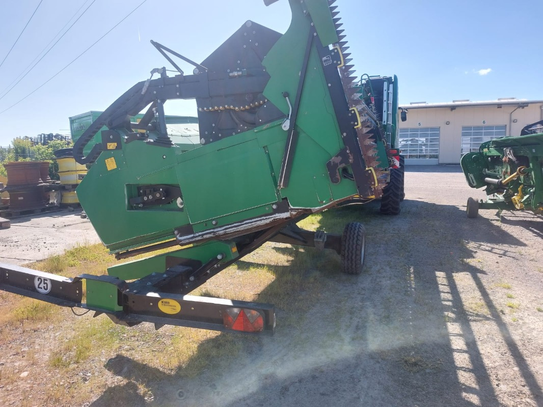 John Deere T550 - Cosechadora de granos: foto 3 John Deere T550 - Cosechadora de granos: foto 3