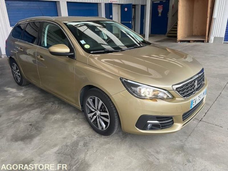 308 ALLURE 1.5 BHDI 130cv EAT8 - 04/2018 - 150900 KM - Coche familiar: foto 4 308 ALLURE 1.5 BHDI 130cv EAT8 - 04/2018 - 150900 KM - Coche familiar: foto 4