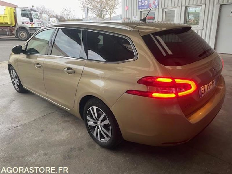308 ALLURE 1.5 BHDI 130cv EAT8 - 04/2018 - 150900 KM - Coche familiar: foto 2 308 ALLURE 1.5 BHDI 130cv EAT8 - 04/2018 - 150900 KM - Coche familiar: foto 2