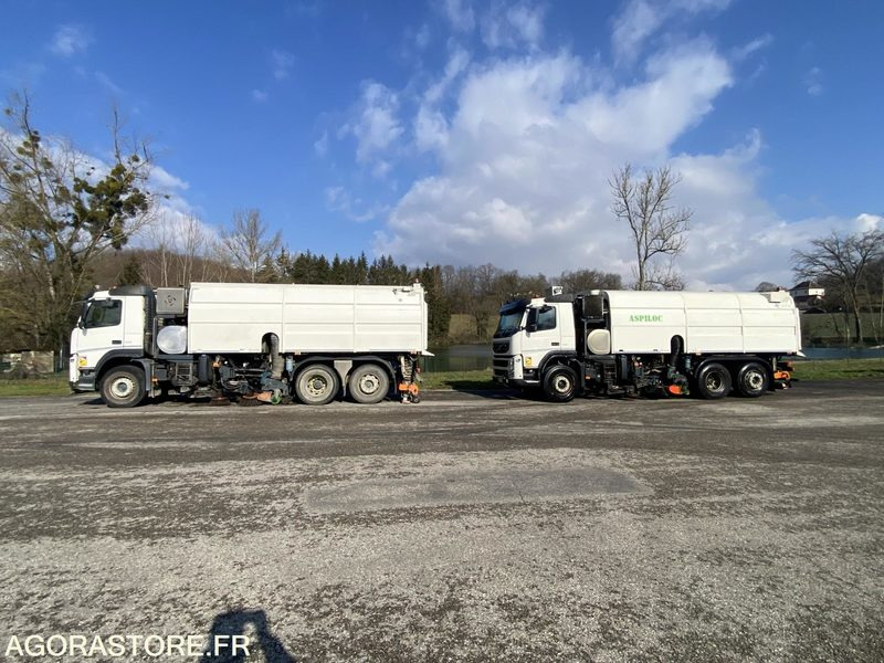 4 BALAYEUSES 6 ROUES - VOLVO - FMFH - 2011 A 2013 - Barredora vial: foto 1 4 BALAYEUSES 6 ROUES - VOLVO - FMFH - 2011 A 2013 - Barredora vial: foto 1