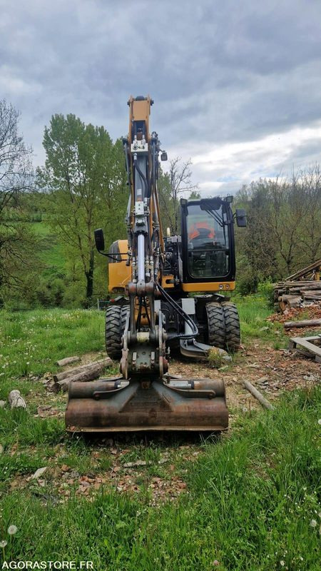 A912 COMPACT - LIEBHERR - 2019 - 2820h - Excavadora: foto 4 A912 COMPACT - LIEBHERR - 2019 - 2820h - Excavadora: foto 4
