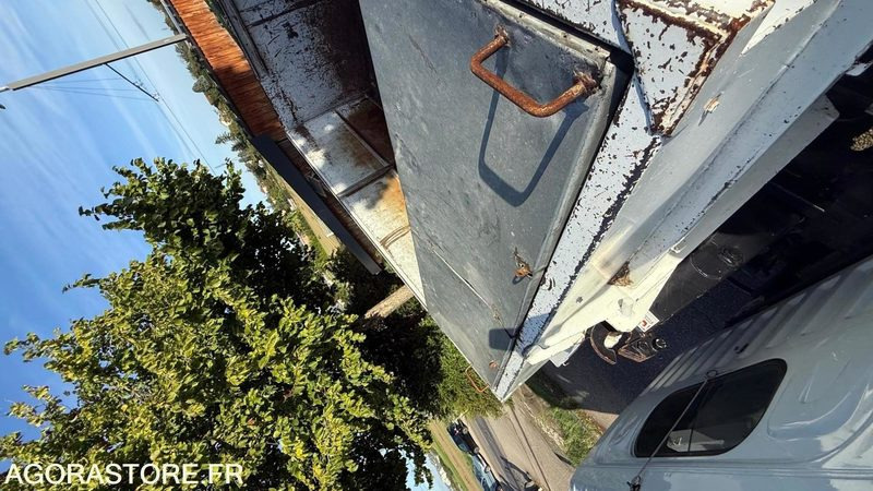 BENNE AMOVIBLE - Furgoneta basculante: foto 4 BENNE AMOVIBLE - Furgoneta basculante: foto 4