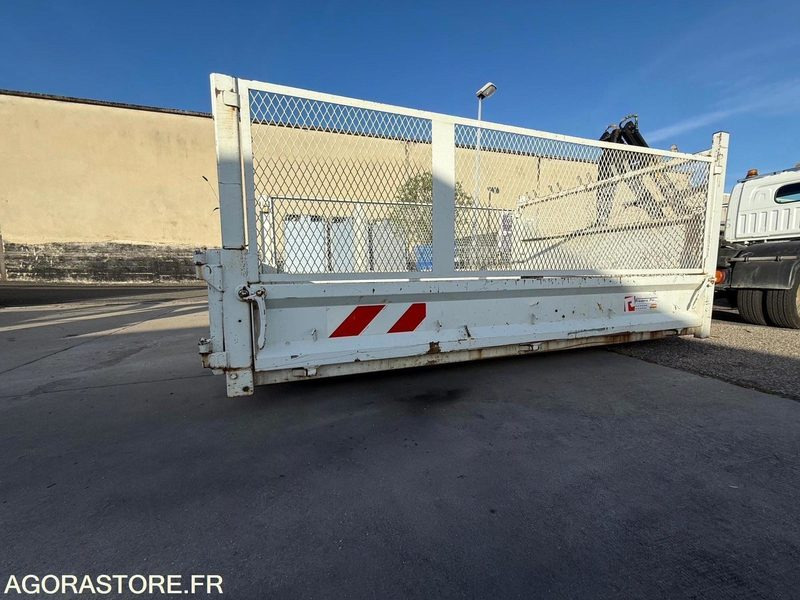 BENNE AMOVIBLE GRILLAGEE - Furgoneta basculante: foto 3 BENNE AMOVIBLE GRILLAGEE - Furgoneta basculante: foto 3